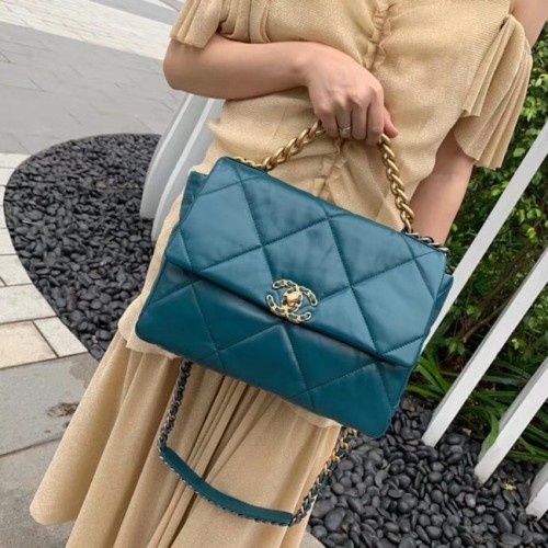 Chanel 19 Überschlagtasche AS1161 blau