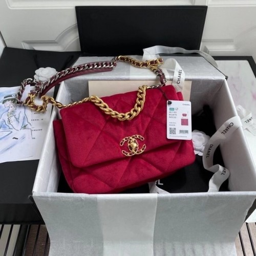 Chanel 19 Überschlagtasche Samt AS1160 rot