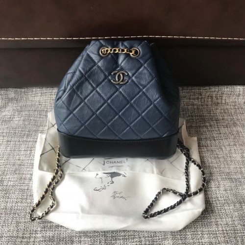 Chanel 2018 Original Rucksack aus Kalbsleder 81229 Blau