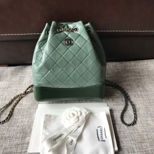 Chanel 2018 Original Kalbsleder Rucksack 81229 Grün