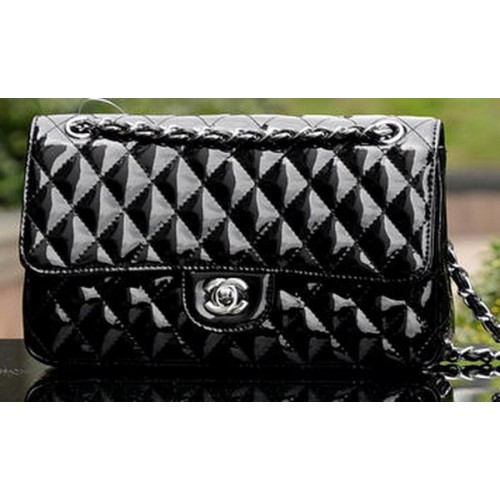 Chanel 2.55 Series Flap Bag Schwarzes Lackleder A1112 Silber