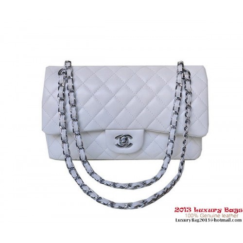 Chanel A01112 Classic Flap Bag Weiß Schaffell Silber