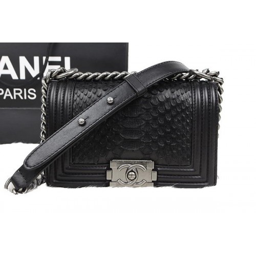 Chanel Boy Flap Umhängetasche Schwarz Original Pythonleder A67085 Silber