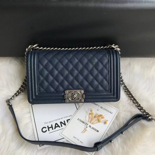 Chanel Boy Umhängetasche Original Kalbsleder A67086 Königsblau