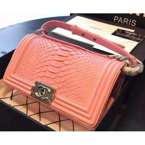 Chanel Boy Flap Umhängetasche Pink Pythonleder A66095 Silber