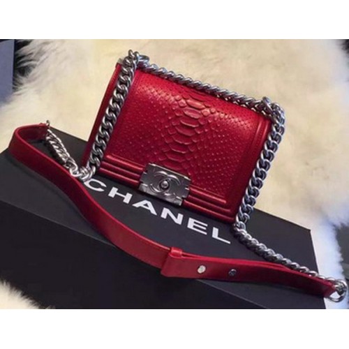 Chanel Boy Flap Umhängetasche Pythonleder A66094 Dunkelrot