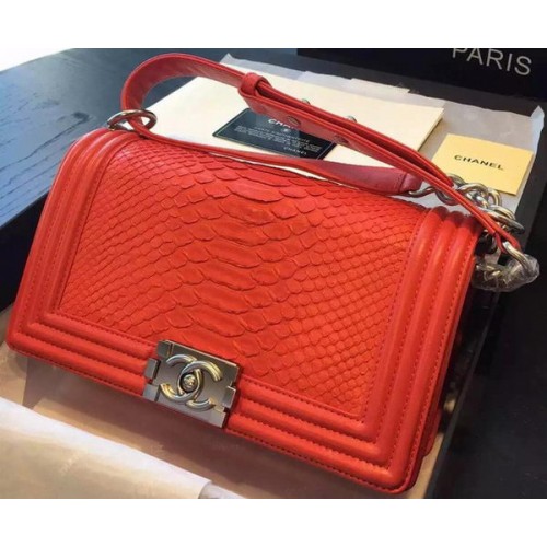 Chanel Boy Flap Umhängetasche Red Python Leder A66095 Silber