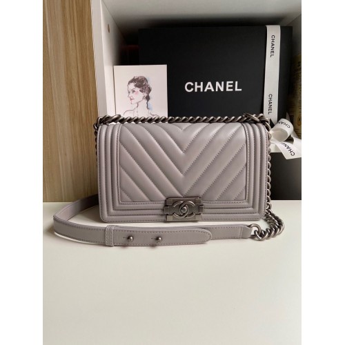 Chanel Boy Flap Umhängetaschen Original Schafsleder A67086 Grau