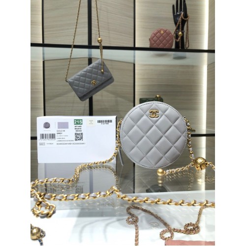 Chanel CLUTCH MIT KETTE Lammleder Goldfarbenes Metall AS1449 grau