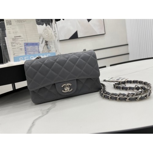 Chanel Classic Flap Bag Original Schafsleder A1116 dunkelgrau&silberfarbenes Metall