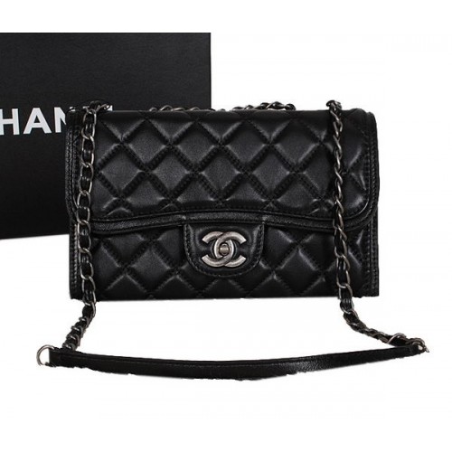 Chanel Classic Flap Bag Schafsleder A66331 Schwarz
