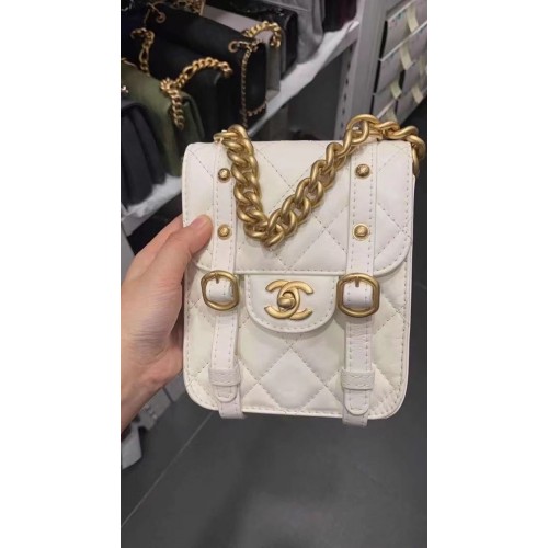 Chanel FLAP BAG Kalbsleder im Alter von goldfarbenem Metall AS2695 weiß