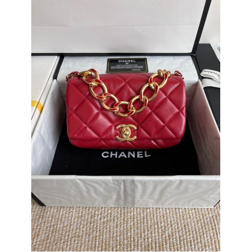 Chanel FLAP BAG Lammleder Goldfarbenes Metall AS3366 rot