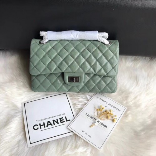 Chanel Flap Original Rindsleder 30225 grün Silberkette
