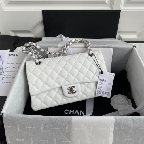 Chanel Flap Umhängetasche genarbtes Kaviarleder A01112 silberfarbenes Metall weiß