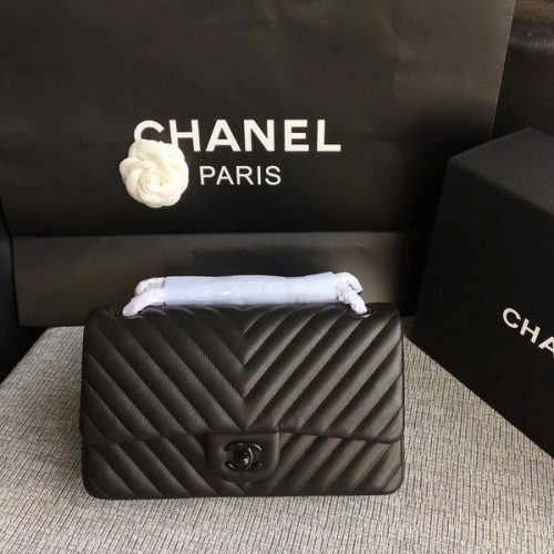 Chanel Flap Umhängetaschen Schwarz Original Schaffell CF1112