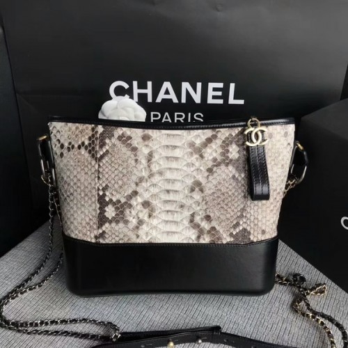 Chanel Gabrielle Umhängetasche Original Pythonleder A93842 Weiß