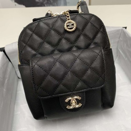 Chanel Rucksack aus genarbtem Kalbsleder in goldfarbenem Metall AS0003 schwarz