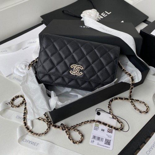 Chanel Kleine Schultertasche aus genarbtem Kalbsleder AP2734 schwarz