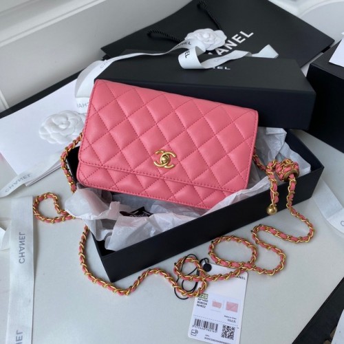 Chanel Lammfell-Umhängetasche AP1450 rosa
