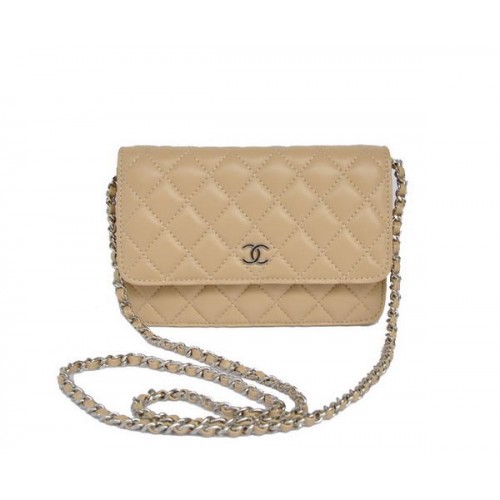 Chanel Lammleder-Überschlagtasche A33814 Aprikosensilber