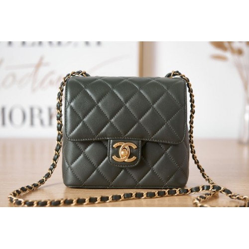 Chanel MINI FLAP BAG AS3647 aus Lammleder schwärzlich grün
