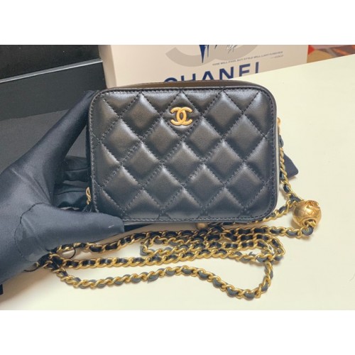 Chanel Lammfell Kameratasche AS2463 schwarz