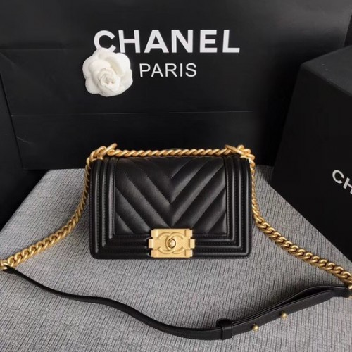 Chanel Le Boy Flap Umhängetasche Original Kalbsleder A67085 schwarz Goldschnalle