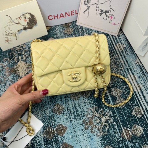 Chanel MINI Flap Bag Original Schafsleder 1115 hellgelb