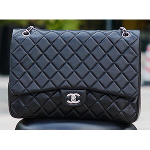 Chanel Maxi Quilted Classic Flap Bag Schwarzes Schaffell A58601 Silber