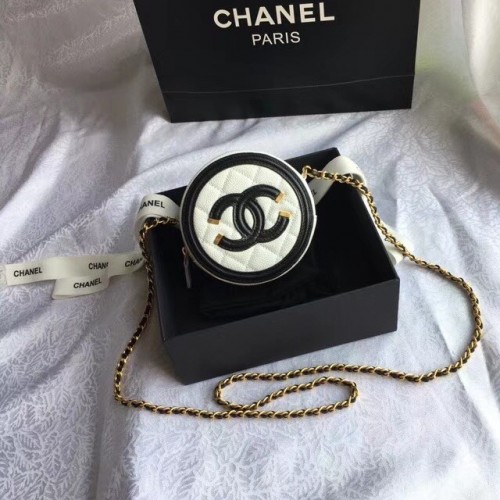 Chanel Original Clutch mit Kette A81599 weiß