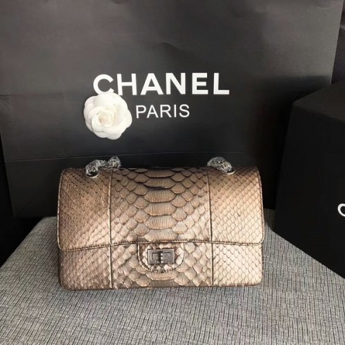 Chanel Original Schultertasche aus Pythonleder CF1112A