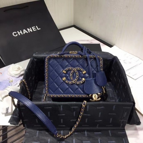 Chanel Original Small Sheepskin Kosmetiktasche AS1785 MARINEBLAU