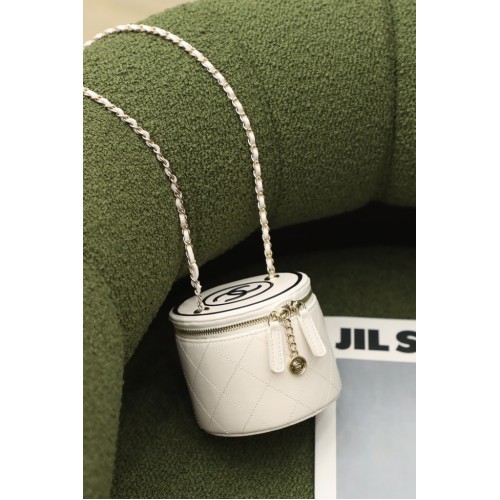 Chanel Original Mini Classic Chain Box Handtasche SS2021 weiß