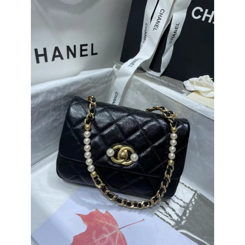 Chanel SMALL FLAP BAG Kalbsleder Imitationsperlen Goldfarbenes Metall AS3000 schwarz