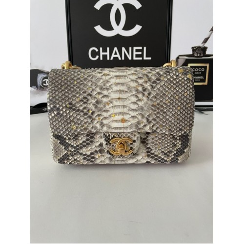 Chanel SMALL FLAP BAG Schlangenhaut Goldfarbenes Metall AS3214 grau