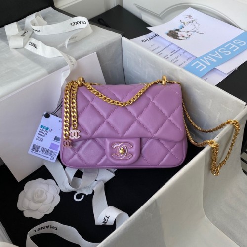 Chanel KLEINE FLAP BAG aus Lammleder AS1792 lila