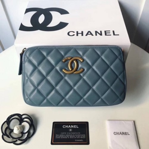 Chanel Umhängetasche Original Schafsleder A66270 Himmelblau