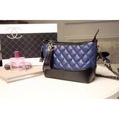 Chanel Kleine Umhängetasche Schafsleder A93825 Blau