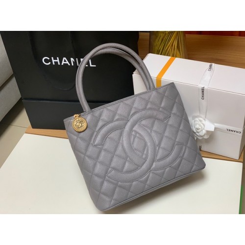Chanel Tragetasche Genarbtes Kalbsleder&goldfarbenes Metall AS1804 grau