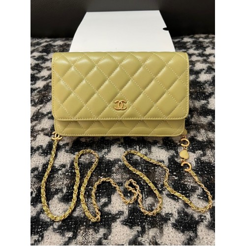Chanel WALLET ON CHAIN AP3035 grün