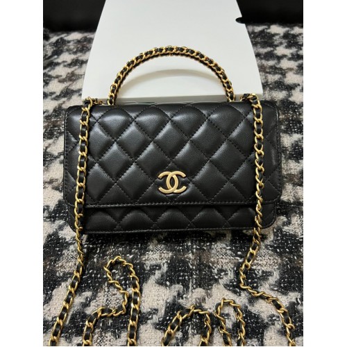 Chanel WALLET ON CHAIN Lammleder Goldfarbenes Metall 68113 schwarz