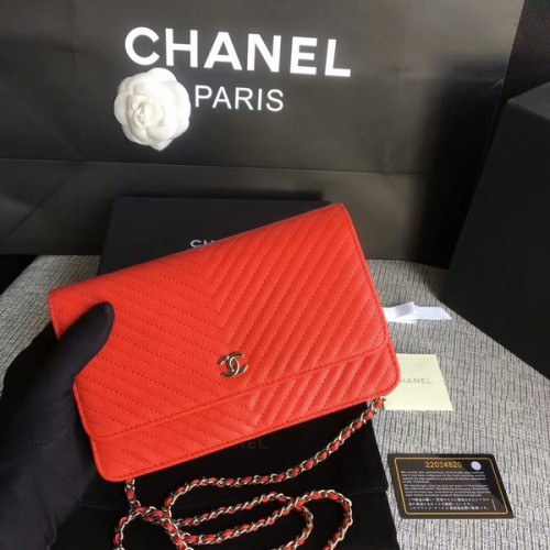 Chanel WOC Flap Umhängetasche Rotes Kalbsleder A33814 Silber