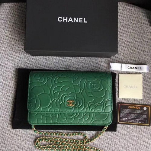 Chanel WOC Mini Flap Bag aus grünem Kamelienleder A33814 Gold