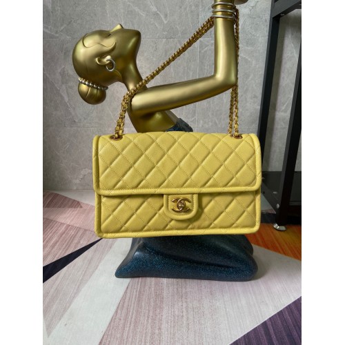 Chanel Überschlagtasche genarbtes Kalbsleder AS2358 gelb