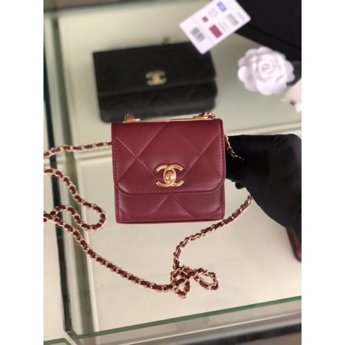 Chanel Überschlagtasche Lammleder Goldfarbenes Metall 3797 Violett