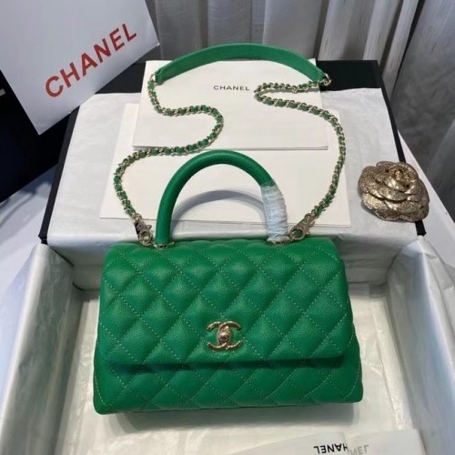 Chanel Klappentasche mit oberem Griff A92990 grün