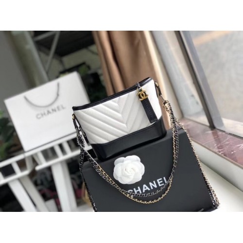 Chanel gabrielle kleine Hobo-Tasche A91810 schwarz-weiß