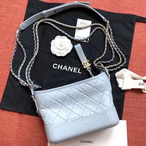 Chanel gabrielle kleine Hobo-Tasche A91810 hellblau