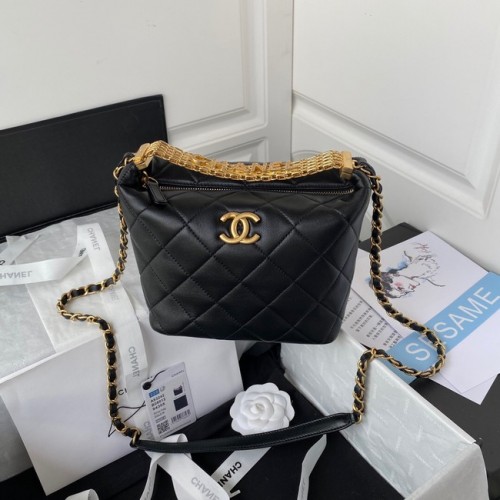 Chanel Lammfell Umhängetasche AS3242 schwarz